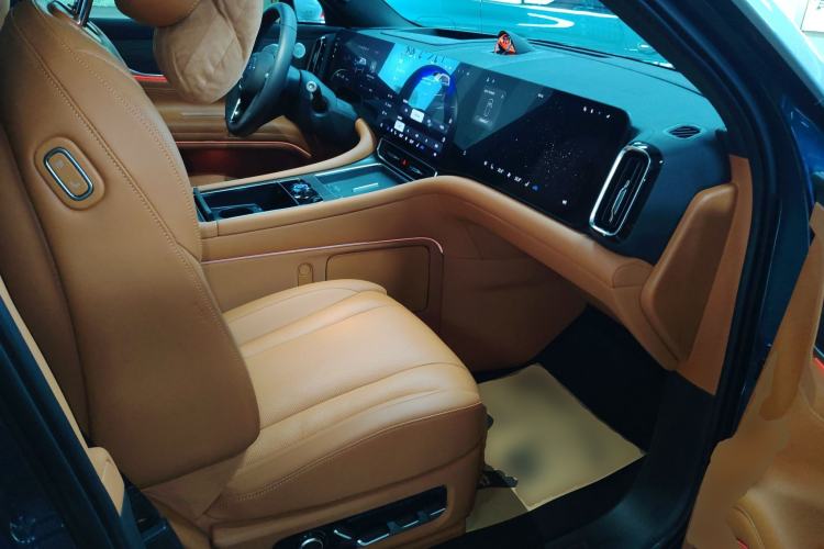 Used Hima AITO M9 2024 Range-Extended Ultra Version 42 kWh 6-Seater Model
