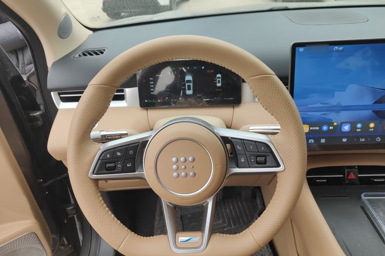 Used  E5 PLUS 2025 165 km Long-Range First Edition 7-Seater
