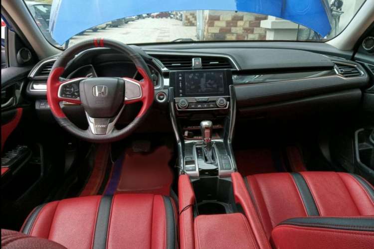 Used Honda Civic 2016 220TURBO CVT Luxury Edition
