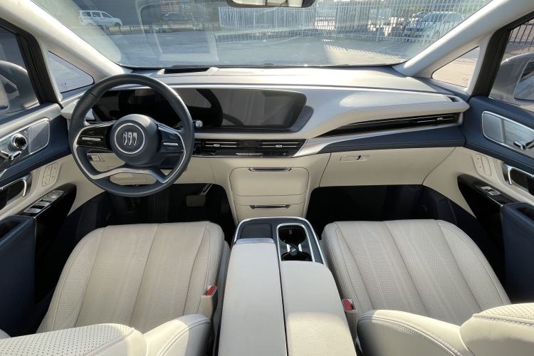 Used Buick Century 2023 2.0T Six-Seater Yinshi Edition
