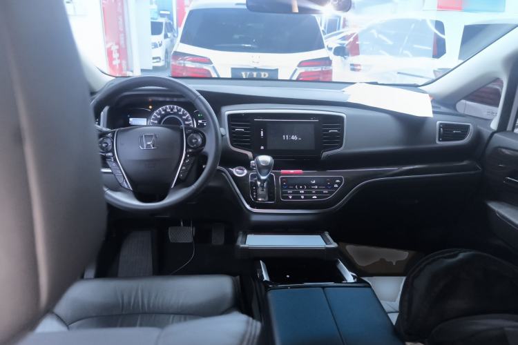 Used Honda Odyssey 2018 2.4L Deluxe Edition
