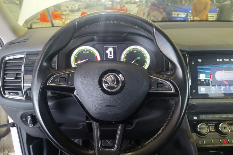 Used Skoda Kodiaq 2018 Facelifted TSI330 5-Seater Two-Wheel-Drive Luxury Enjoyment Edition
