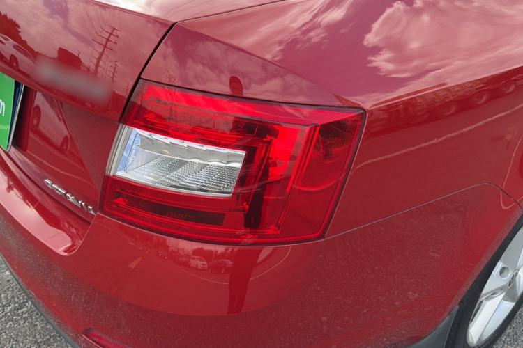 Used Skoda Octavia 2015 1.6L Automatic Yijie Edition
