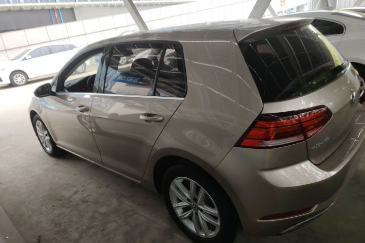 Used Volkswagen Golf 2018 230TSI Automatic Comfort Model
