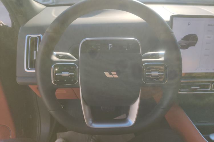 Used Li Auto L8 2023 Air model
