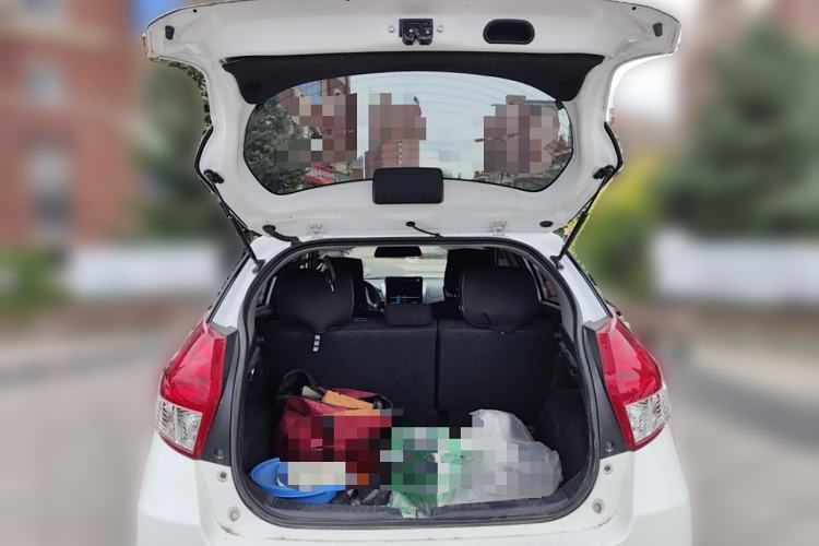 Used Toyota YARiS L 2015 1.5E Automatic Charm Edition
