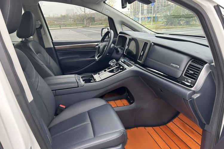 Used GAC Trumpchi M8 2021 Master Series 390T Prestige Edition
