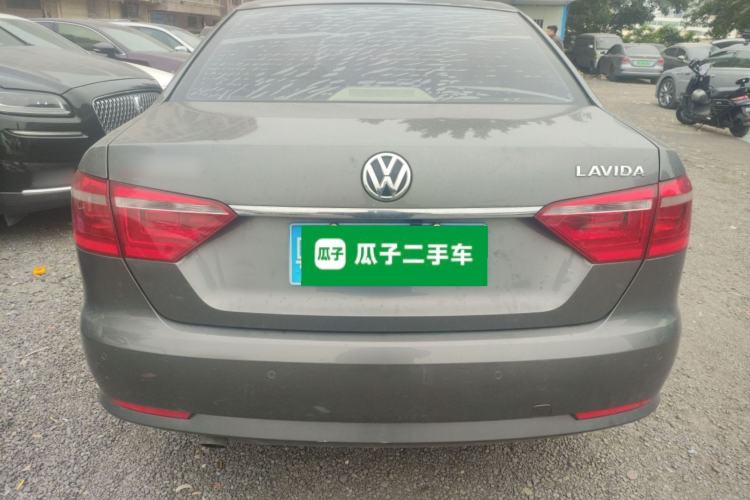 Used Volkswagen Lavida 2013 Restyled Classic 1.6L Manual Comfort Edition