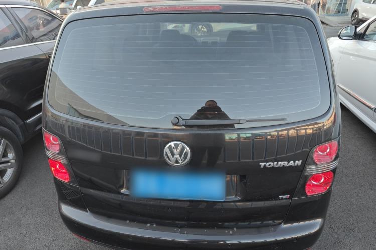 Used Volkswagen Touran 2013 1.4T Manual Fashion Edition 5 Seats
