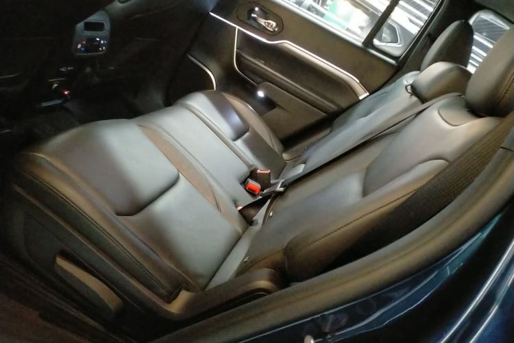 Used  Grand Commander 2022 2.0T Two-Wheel Drive Luxury Version
