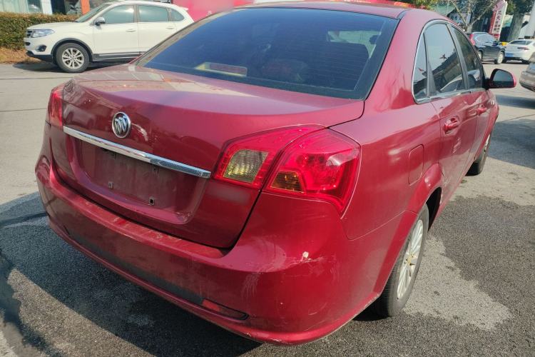 Used Buick Excelle 2013 1.5L Automatic Classic Model
