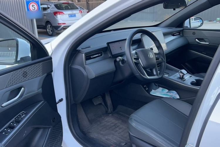 Used BYD Qin PLUS 2025 DM-i Smart Drive 120KM Superior Model