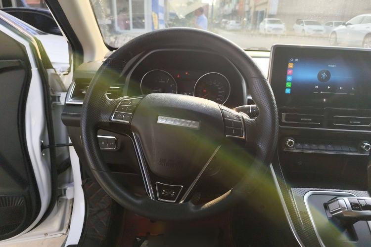 Used Haval M6 2021 PLUS 1.5T DCT Elite Smart Connectivity Model
