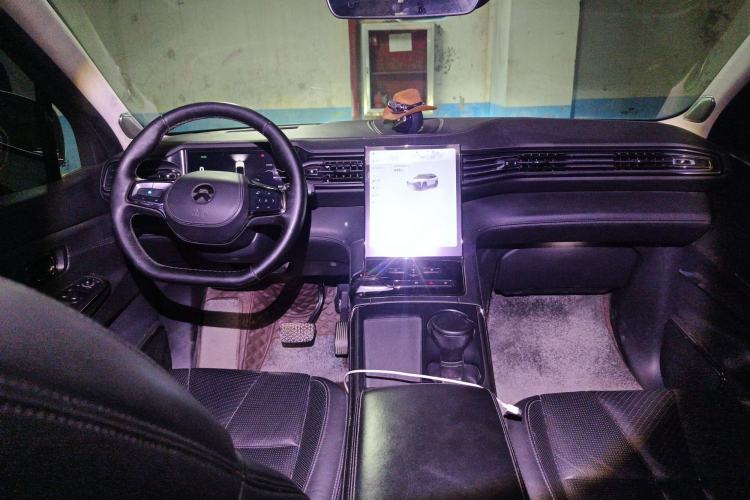 Used Nio ES8 2020 415 km Signature Edition 6-Seater Version
