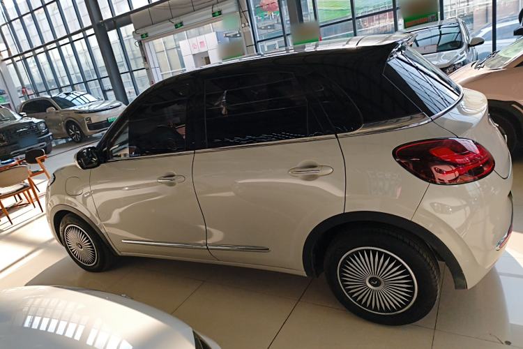 Used Wuling Bingo 2024 333 km Enjoyment Version
