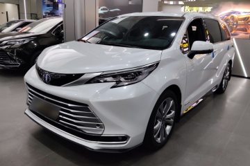 Used Toyota Sienna 2021 2.5L Hybrid Platinum Edition