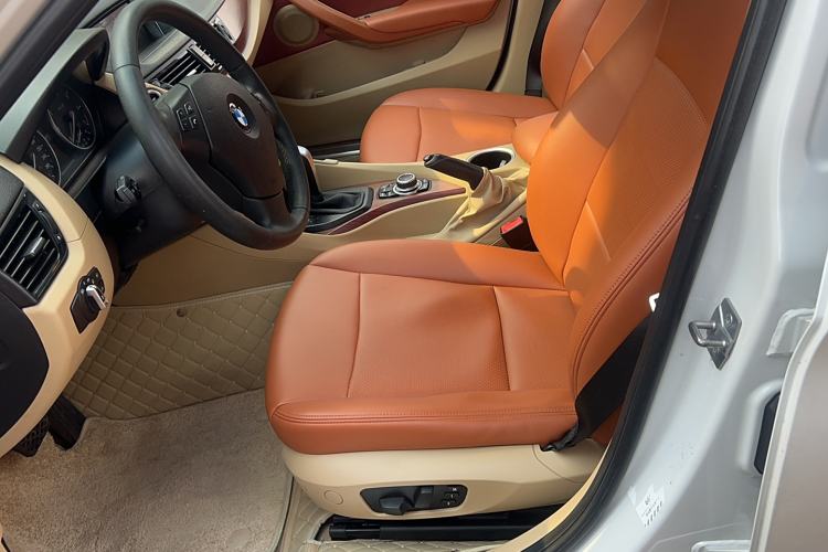 Used BMW X1 2013 sDrive18i Leading Model
