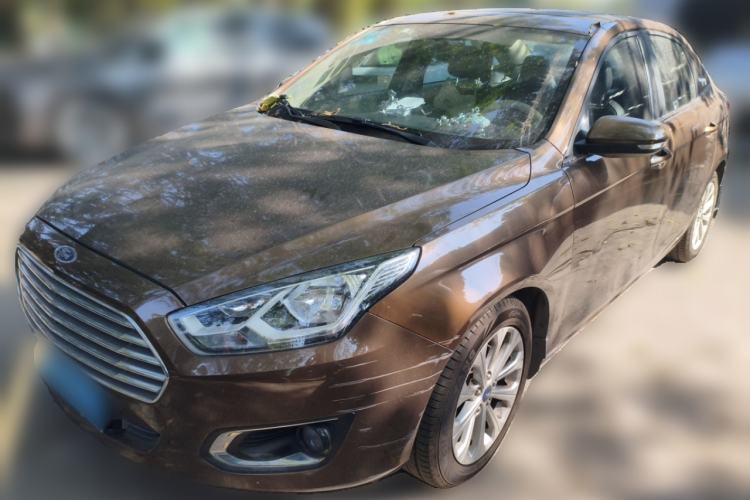 Used Ford Escort 2015 1.5L Automatic Fashion Model