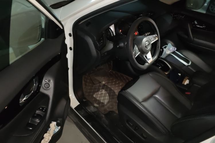 Used Nissan X-Trail 2022 2.0L Two-Wheel Drive Smart Connect & Comfort Edition
