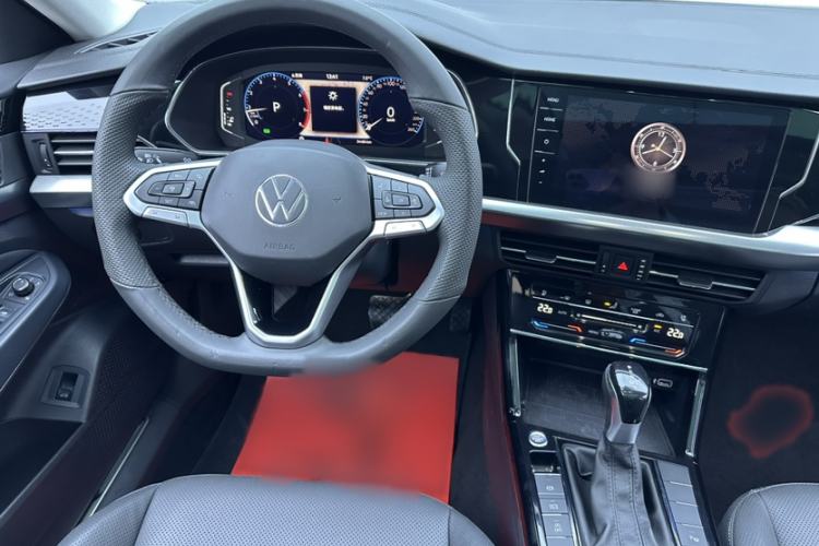 Used Volkswagen Passat 2022 330TSI Starry Luxury Edition