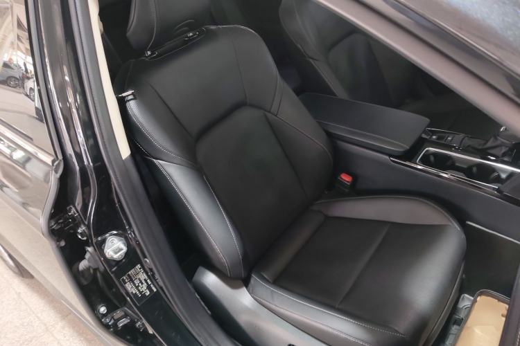 Used Toyota Camry 2024 2.0G Prestige Edition