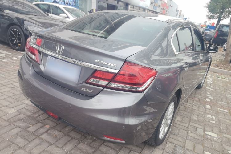 Used Honda Civic 2016 1.8L Automatic Comfort Version
