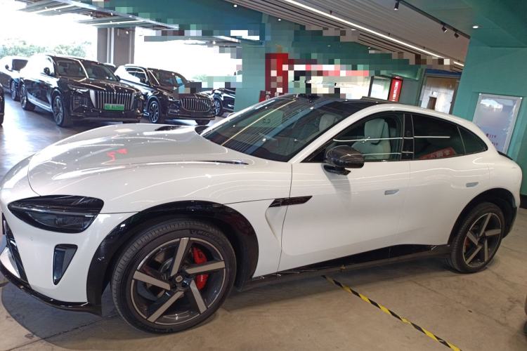 Used  YU7 2025 Ultra-Long Range High-Performance All-Wheel-Drive Max Edition
