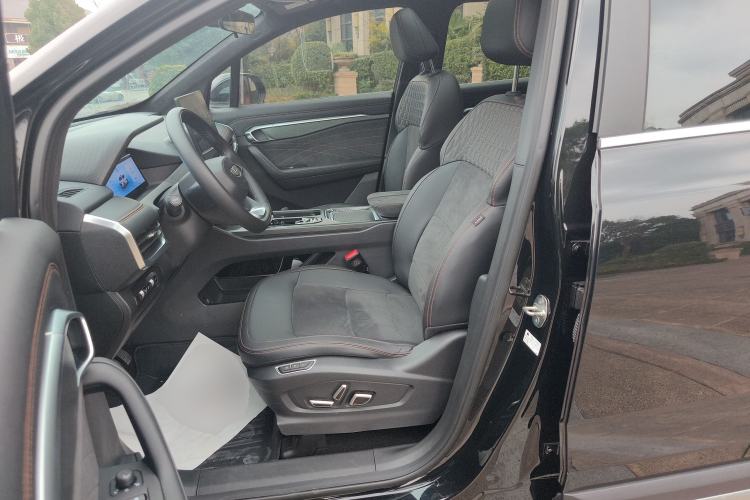 Used Geely Auto Haoyue L 2025 2.0T DCT Luxury Edition