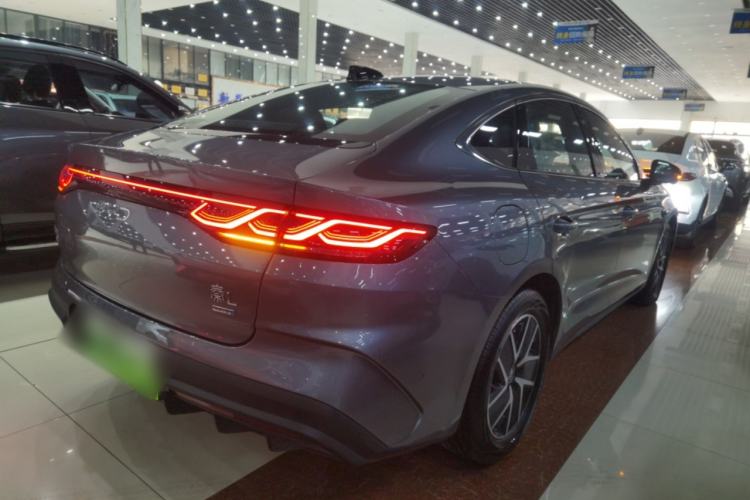 Used BYD Qin L 2025 DM-i Smart Drive 120KM Leading Model
