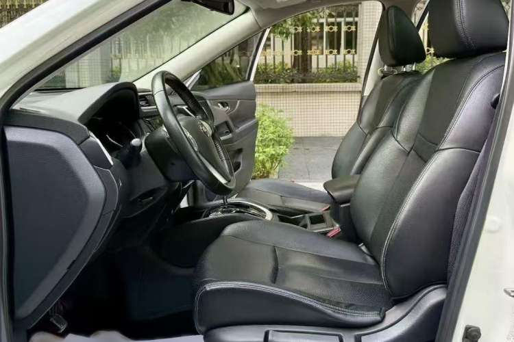 Used Nissan X-Trail 2014 2.0L CVT Comfort Edition 2WD
