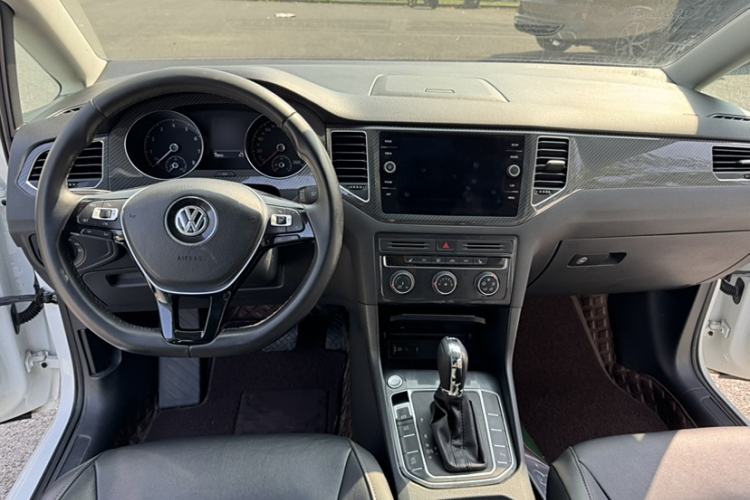 Used Volkswagen Golf Sportsvan 2018 280TSI Automatic Luxury Model
