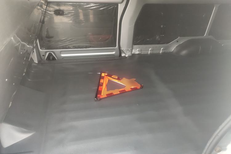 Used Wuling Rongguang 2019 1.5L Extended-Body Van Base Model with 2 Seats