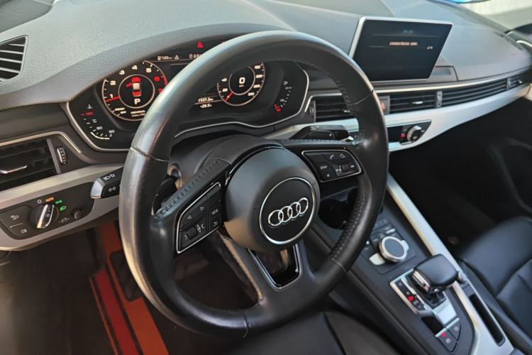 Used Audi A4L 2018 30th Anniversary Edition 40 TFSI Fashion Model