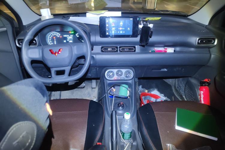 Used Wuling Hongguang New Energy 2024 All-Electric Model 300KM Standard Version
