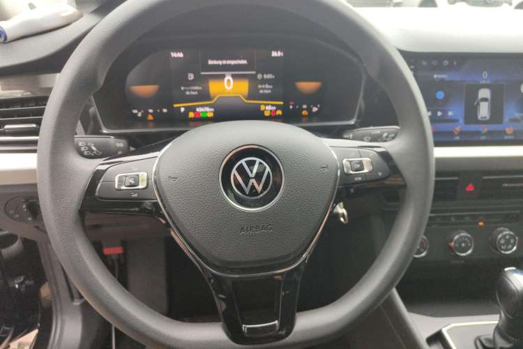 Used Volkswagen Lavida 2022 1.5L Automatic Comfort Edition
