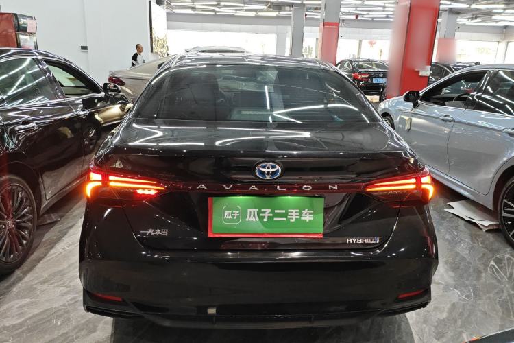 Used Toyota Avalon 2019 Dual-Engine 2.5L Luxury Edition China VI Standard
