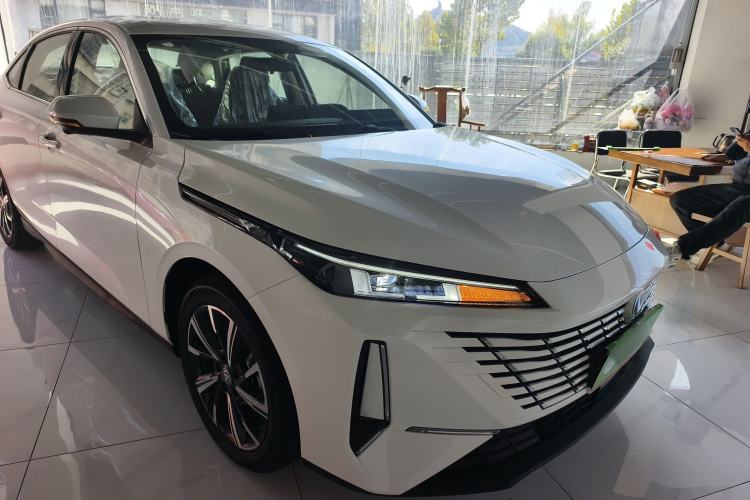 Used Changan Eado 2025 Blue Whale 1.5T 500Bar Prestige Model
