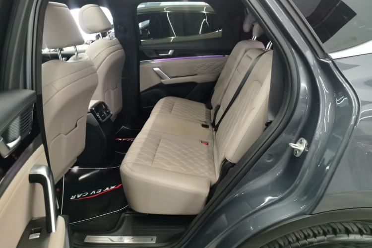 Used BYD Tang New Energy 2024 DM-i Glory Edition 112KM Prestige Model