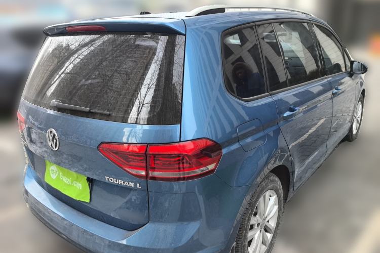 Used Volkswagen Touran 2016 Volkswagen Touran L 280TSI DSG Comfort Edition
