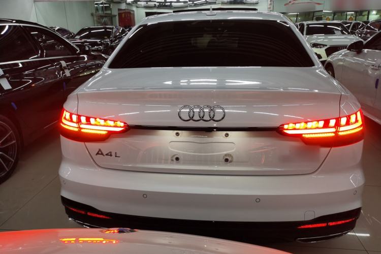 Used Audi A4L 2025 2 Million Units Enjoyment Version 40 TFSI Luxury Dynamic Edition
