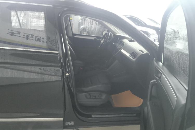 Used Volkswagen Tiguan L 2019 330TSI Automatic Two-Wheel Drive Panoramic Comfort Edition China V Standard
