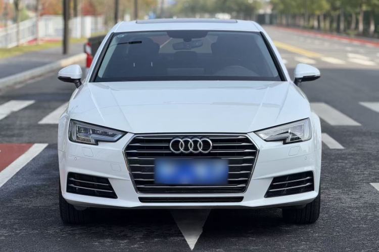 Used Audi A4L 2018 30th Anniversary Edition 40 TFSI Trendy Model
