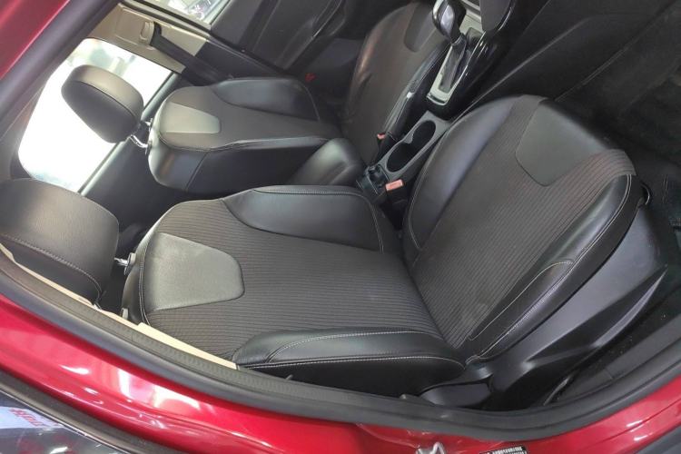 Used Ford Focus 2012 Hatchback 1.6L Automatic Fashion Edition