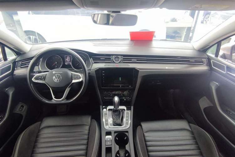 Used Volkswagen Magotan 2020 330TSI DSG Leading Model
