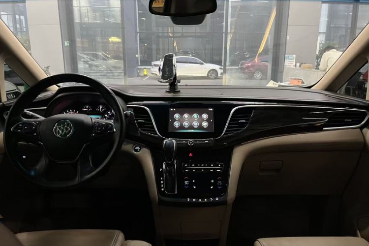 Used Buick GL8 2017 ES 28T Luxury Model China V Standard