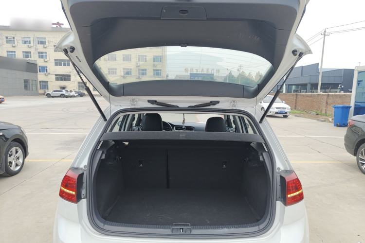 Used Volkswagen Golf 2015 1.4TSI Automatic Comfort Model
