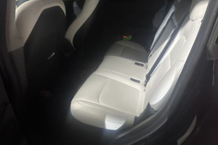 Used Tesla Model Y 2023 Rear-Wheel-Drive Version