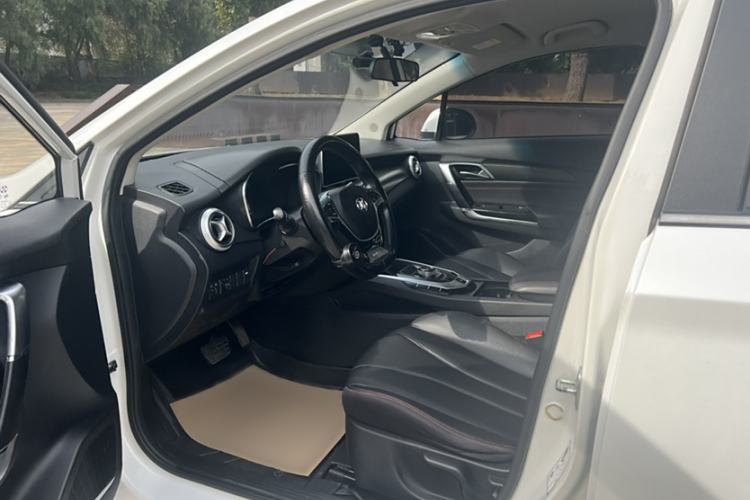 Used BAIC Beijing EU5 2019 R500 Smart Edition
