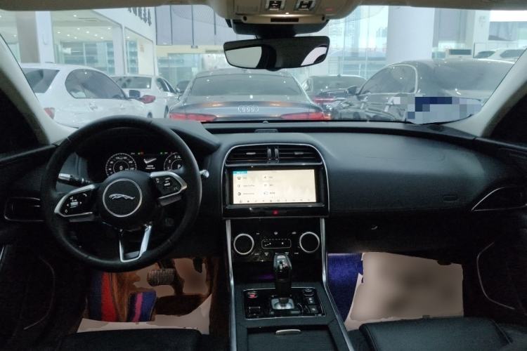 Used Jaguar XEL 2020 2.0T 250 PS SE Tech-Elegant Edition
