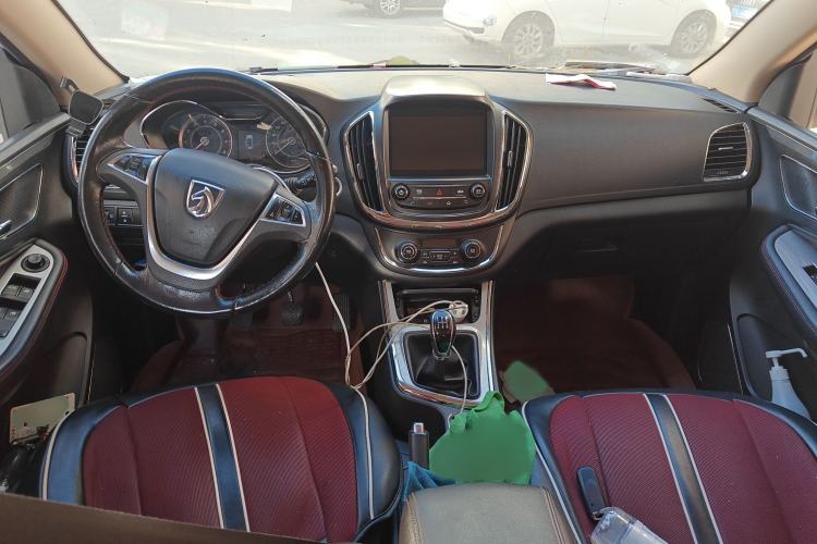 Used Baojun 560 2015 1.8L Manual Luxury Model